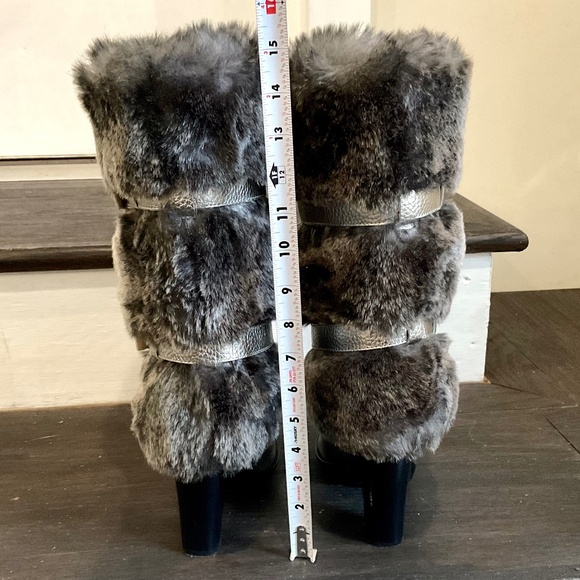 MICHAEL KORS CARLIE METALLIC GUN METAL SLIP ON FAUX FUR LEATHER HIGH HEELS SZ 8 - Picture 10 of 16